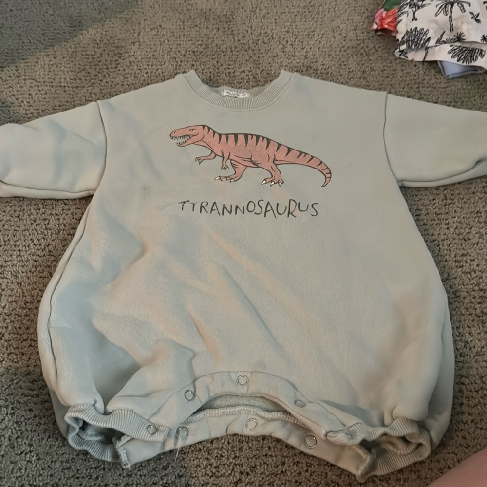 Unisex baby onesie